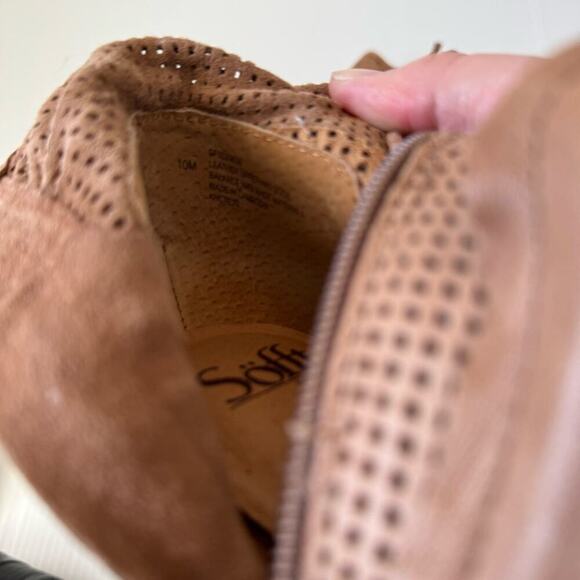 Sofft Chantey light brown stacked heeled boots size 10 women’s side zip closure - Picture 12 of 13